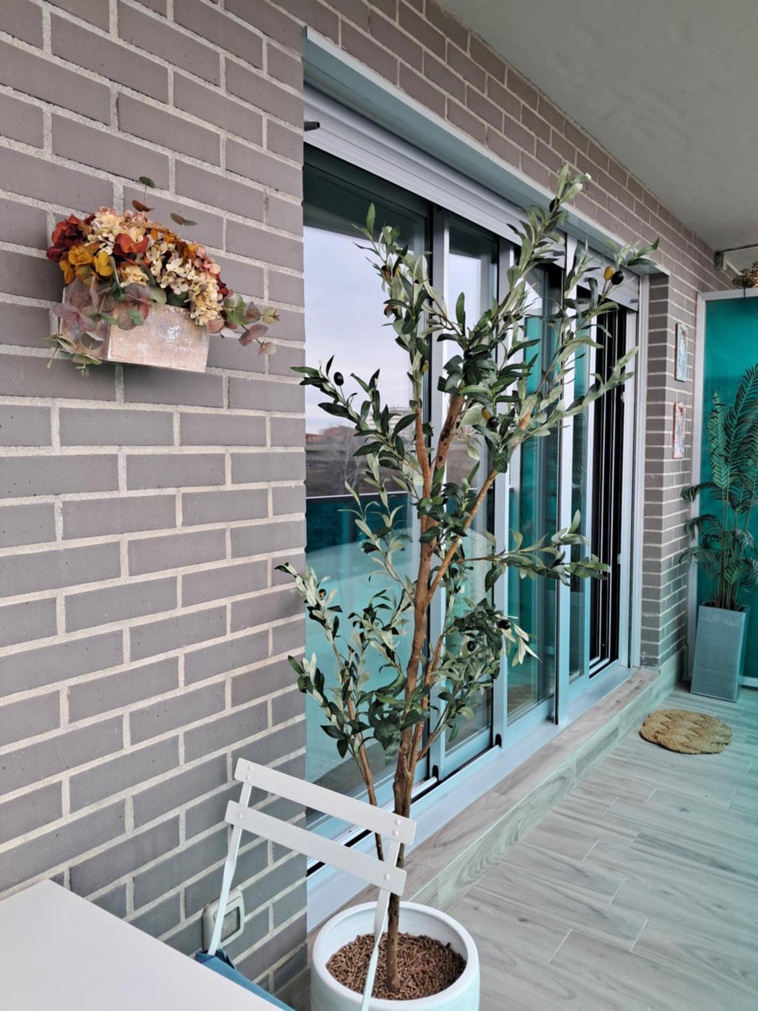 El Balcon Del Ebro By Alogest- Vistas, Piscina Y 2 Parking Apartment Zaragoza Exterior photo